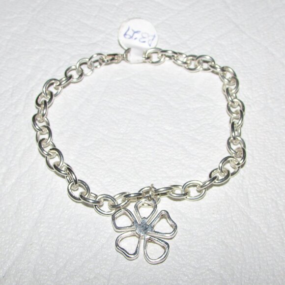 Silver Link Bracelet with Flower Charm - NEW - Picture 6 of 6